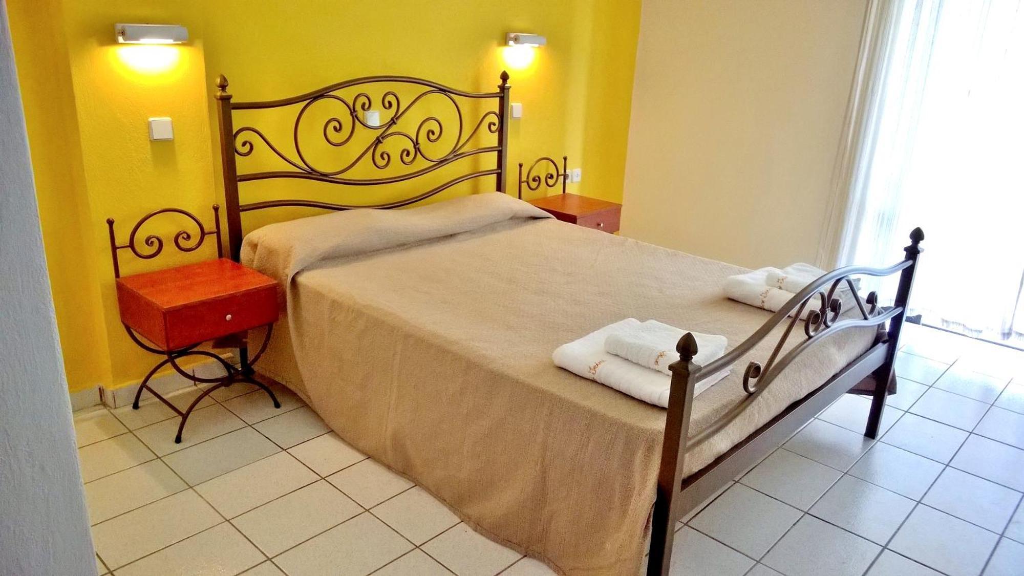 Irini Apartments And Studios Kavos Exterior photo