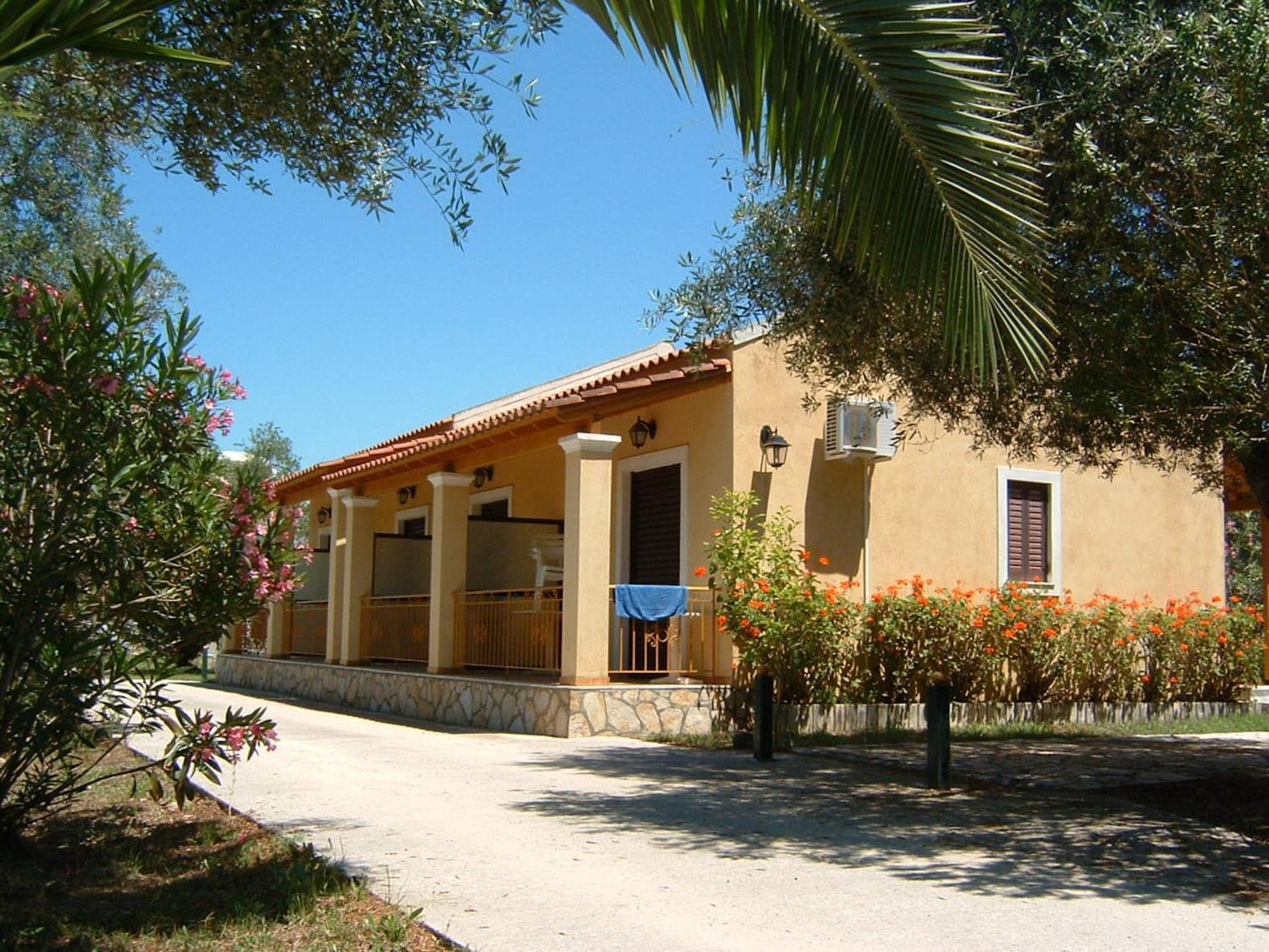 Irini Apartments And Studios Kavos Exterior photo